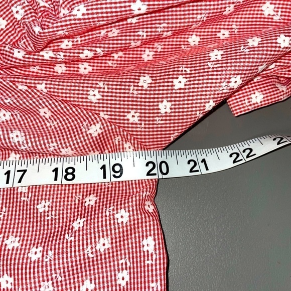 Love Notes Pink & White Floral Blouse – Elastic Neckline, Size Medium - Picture 8 of 9